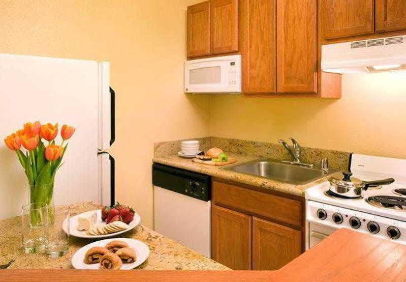 Towneplace Suites Los Angeles Lax Manhattan Beach Хоуторн Экстерьер фото